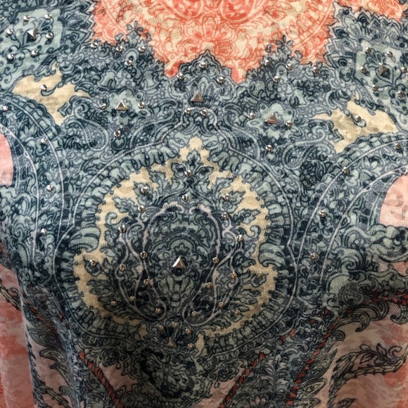 New Directions Belk Brand PXL Peach and Blue Floral Blouse Lightweight Studded - Picture 3 of 4